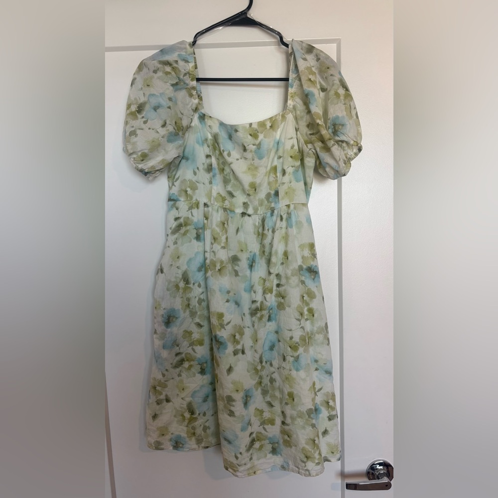 Women’s Puff-Sleeve Floral Casual Dress in Light Blue and Olive